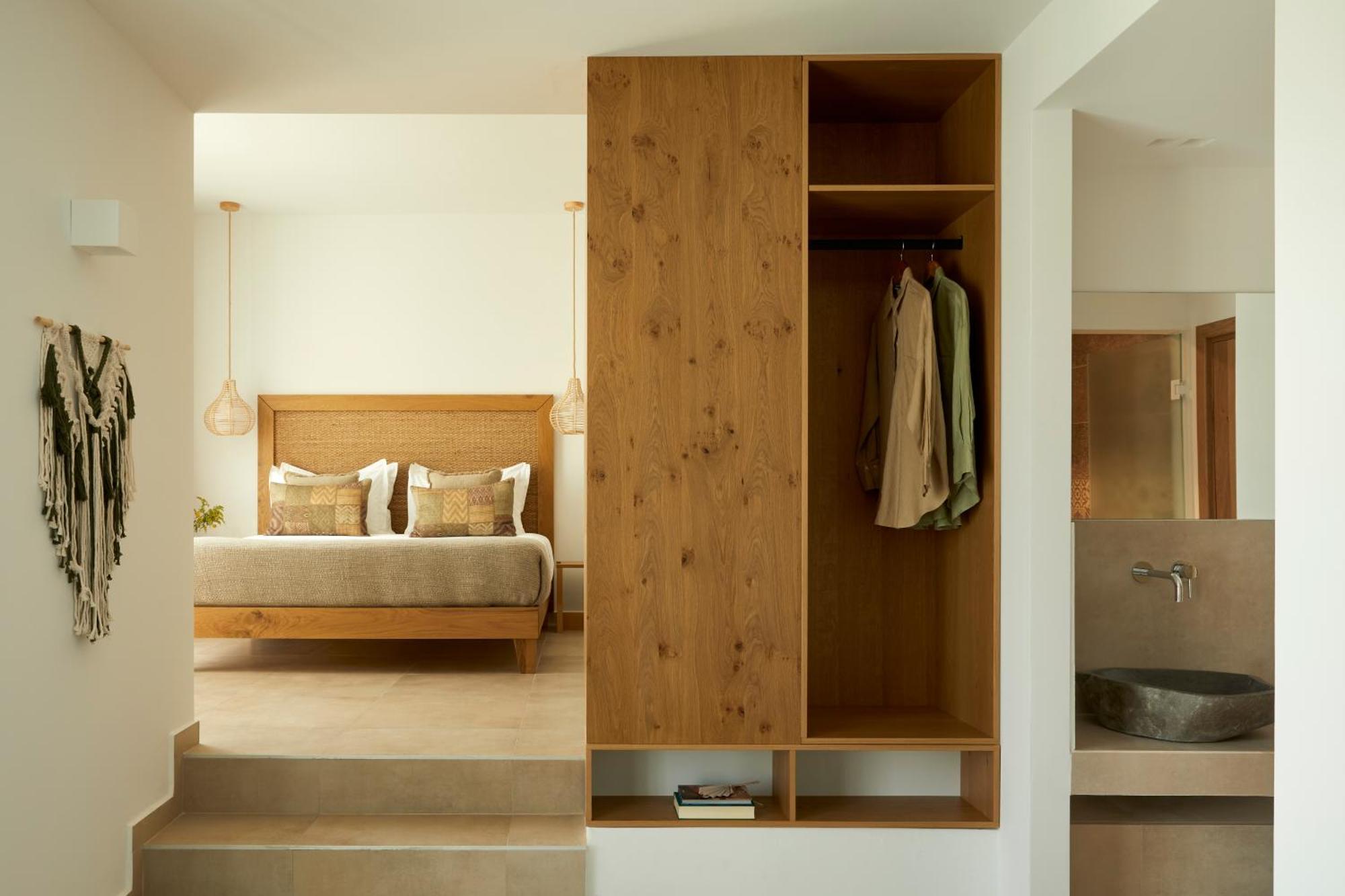 Hotel Absolute Kiotari 4*